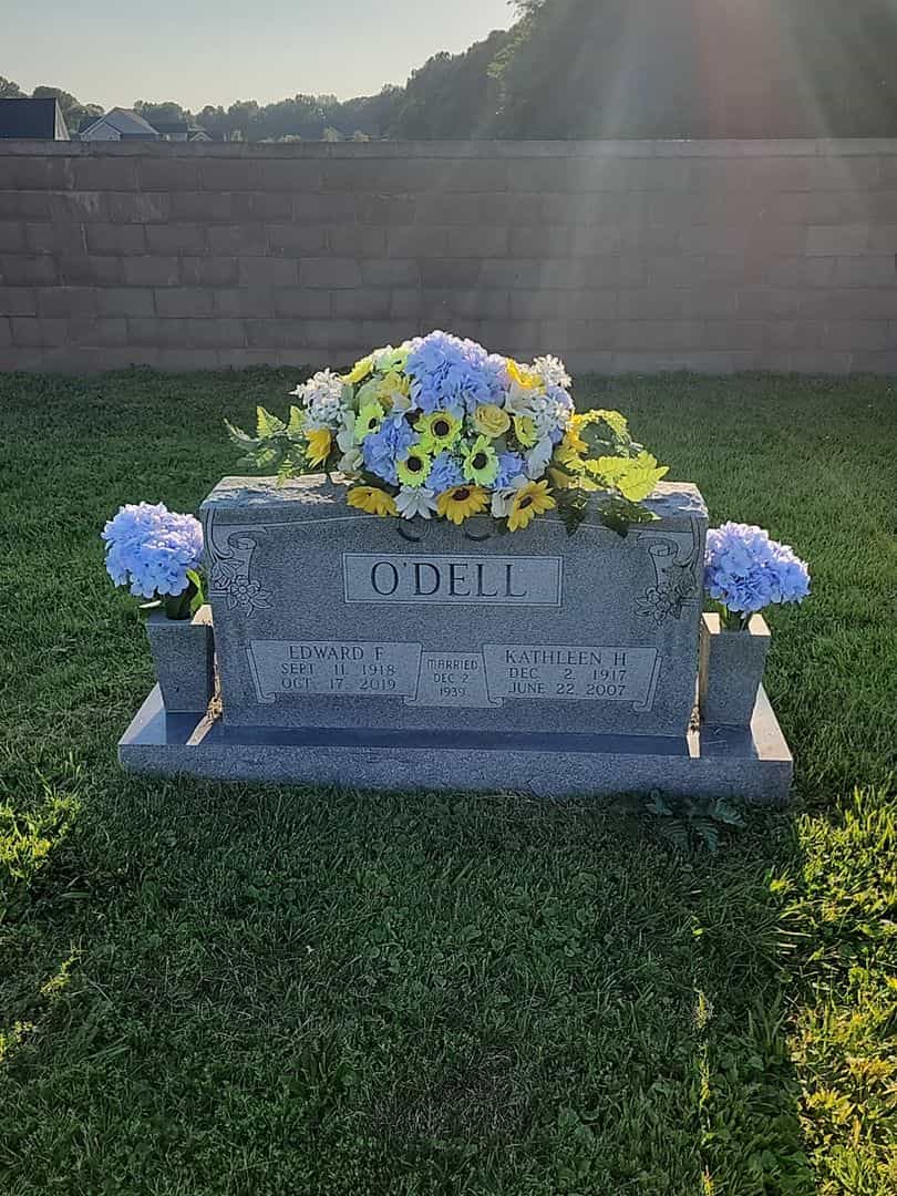 Kathleen H. O'Dell's grave. Photo 1