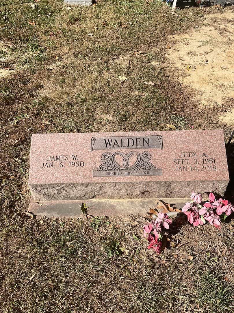 Judy A. Walden's grave. Photo 1