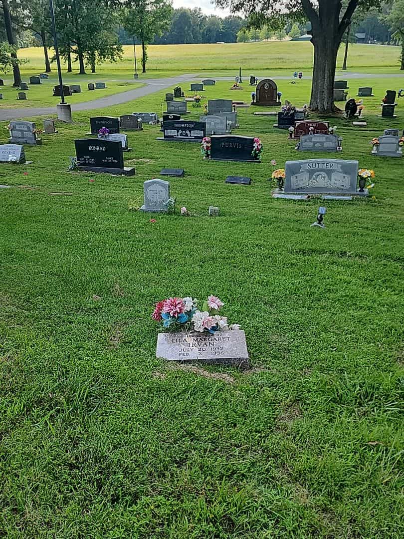 Lila Margaret Irvan's grave. Photo 2