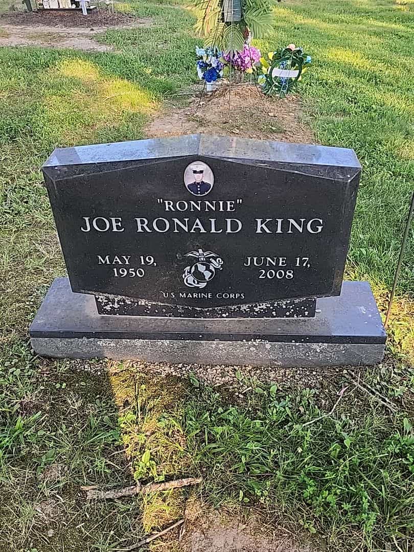 Joe Ronald "Ronnie" King's grave. Photo 1
