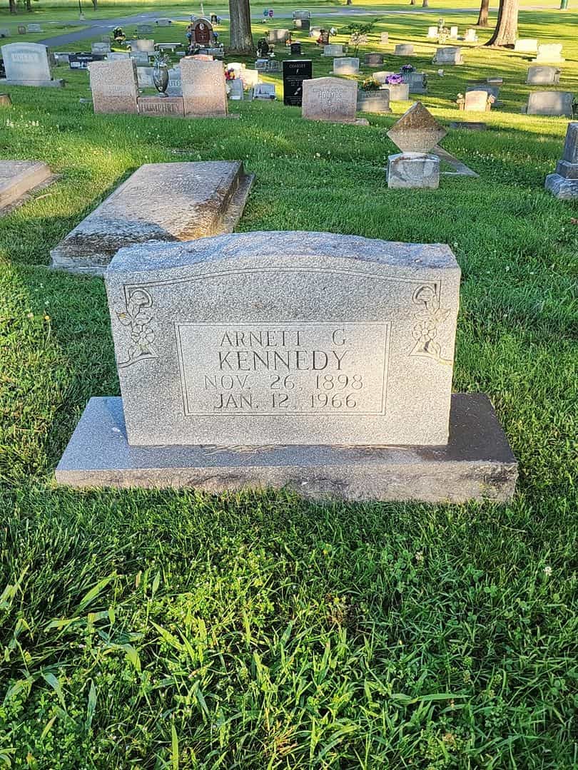 Arnett G. Kennedy's grave. Photo 1