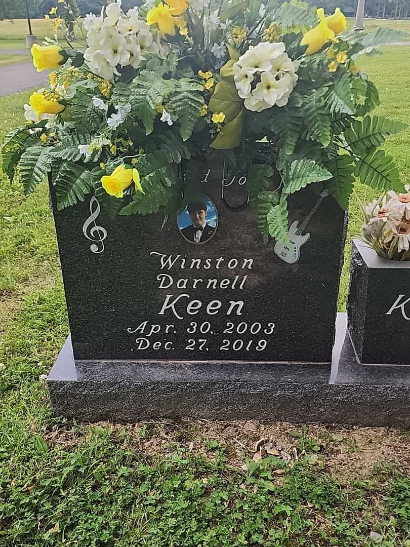 Winston Darnell Keen's grave. Photo 1