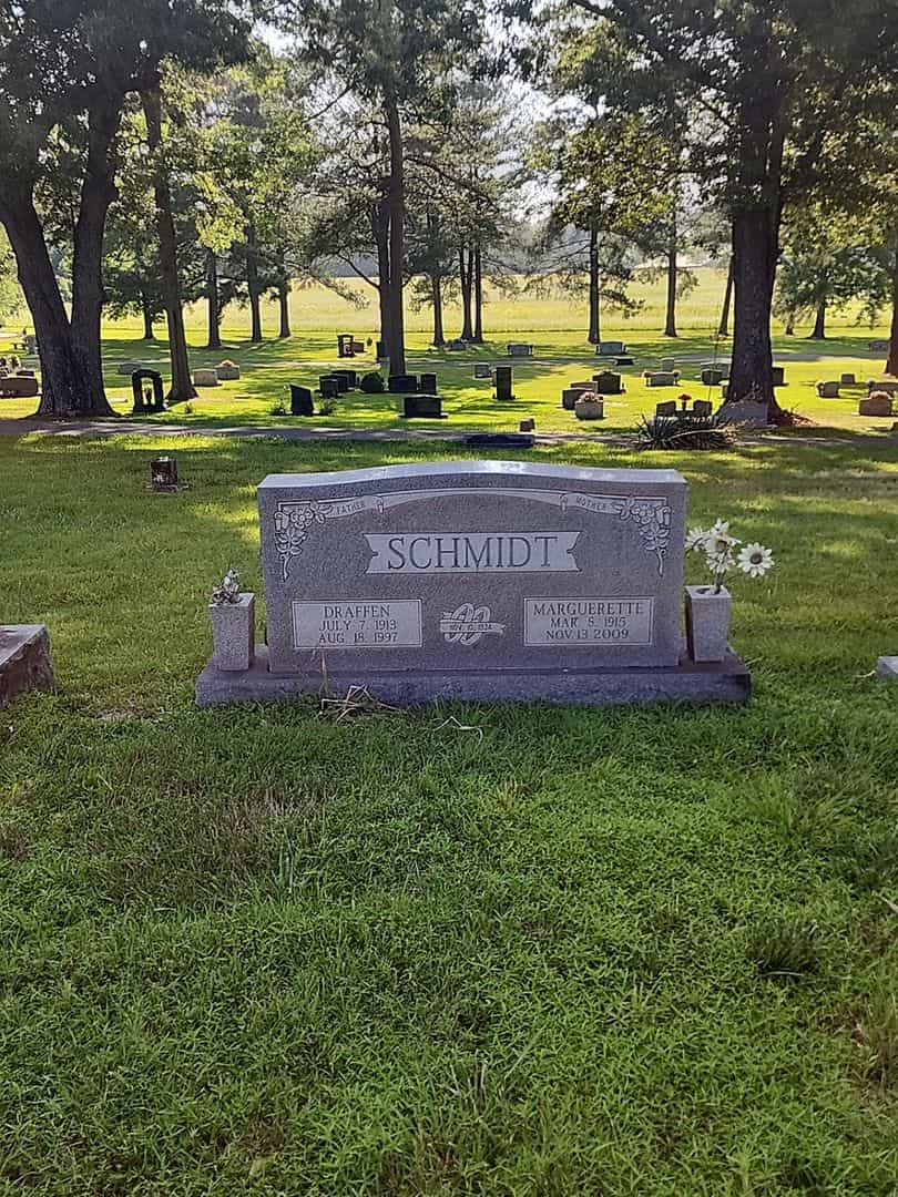 Draffen Schmidt's grave. Photo 2
