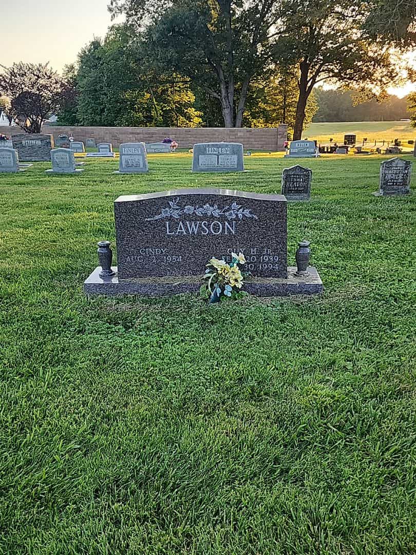 Guy H. Lawson Junior's grave. Photo 2
