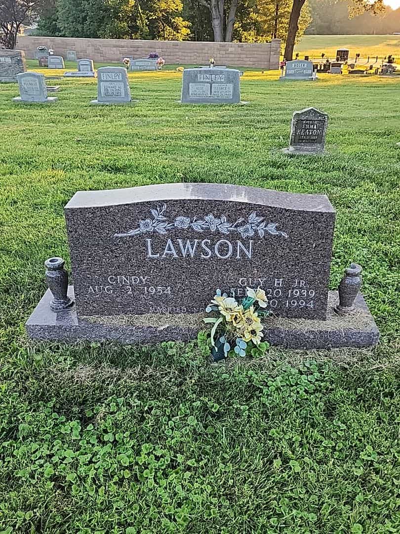 Guy H. Lawson Junior's grave. Photo 1