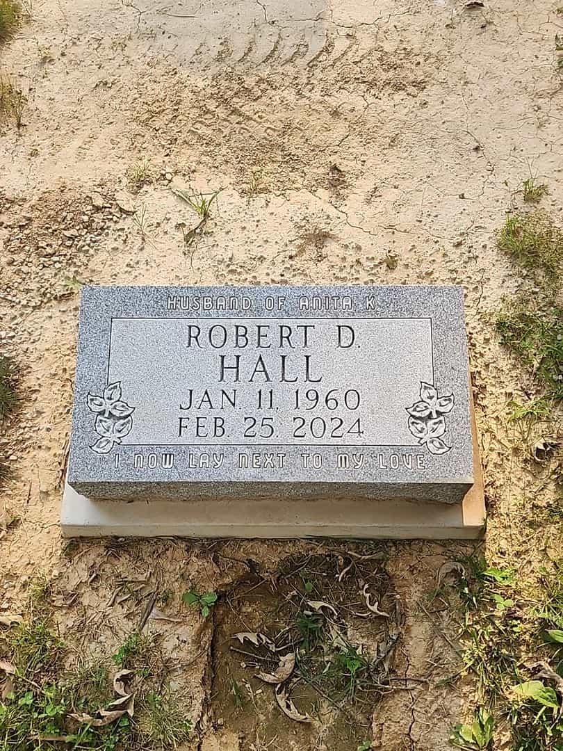 Robert D. Hall's grave. Photo 1