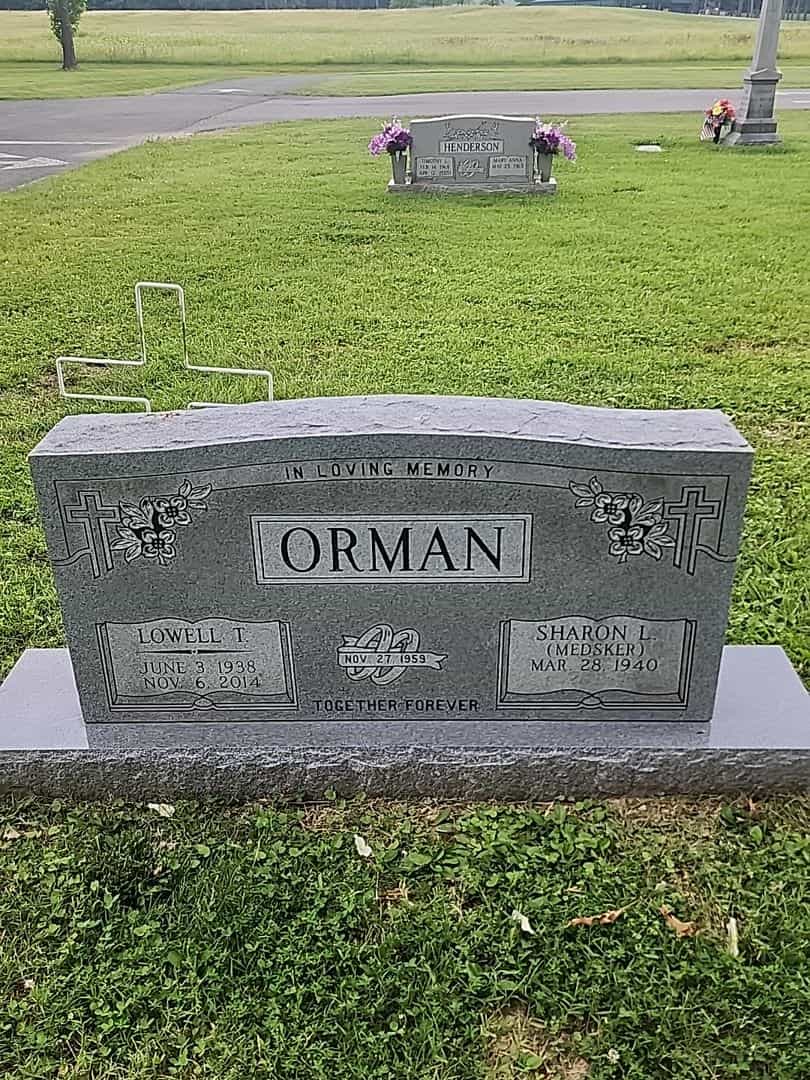 Lowell T. Orman's grave. Photo 1