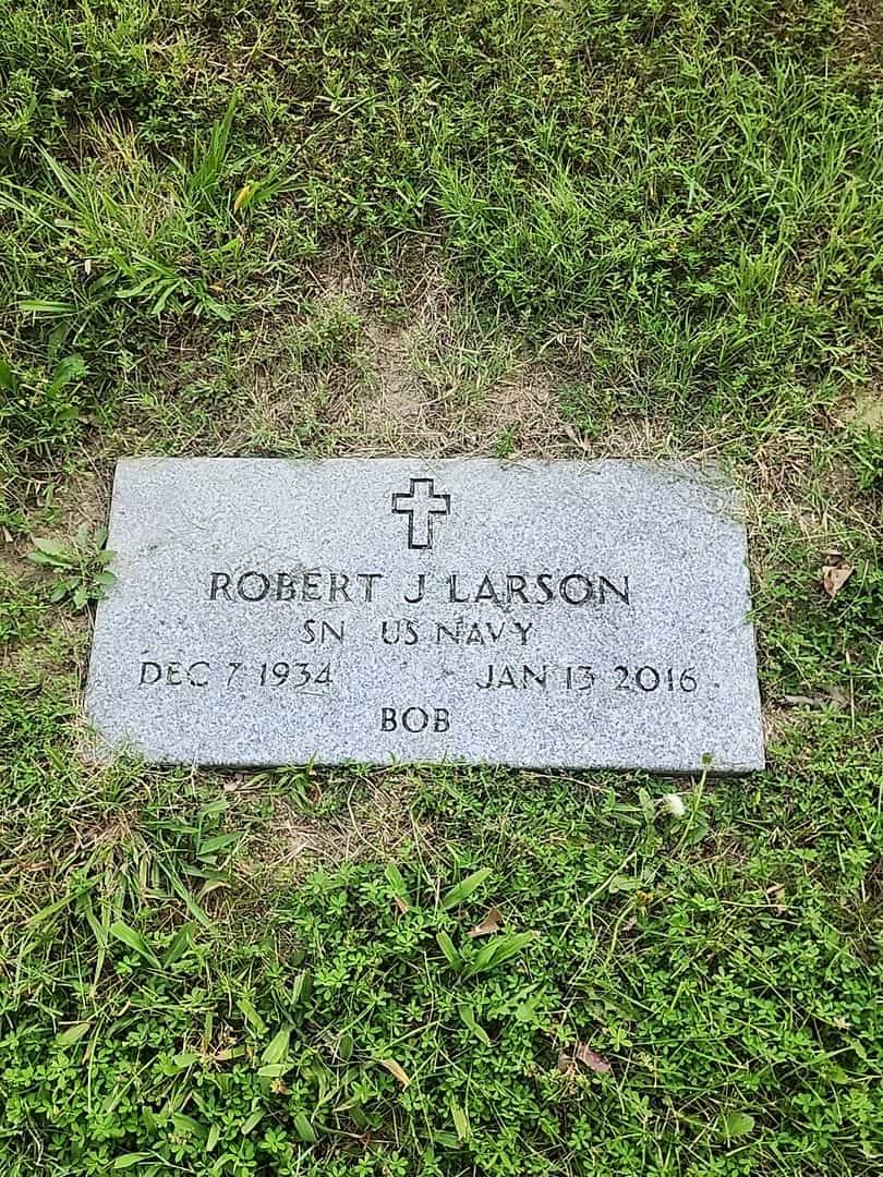 Robert J. "Bob" Larson's grave. Photo 3