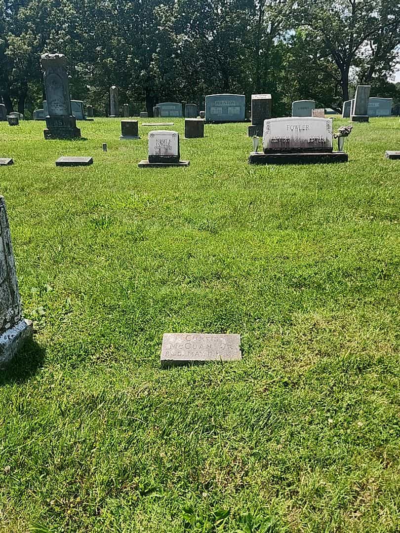 Curtis McCuan Junior's grave. Photo 2