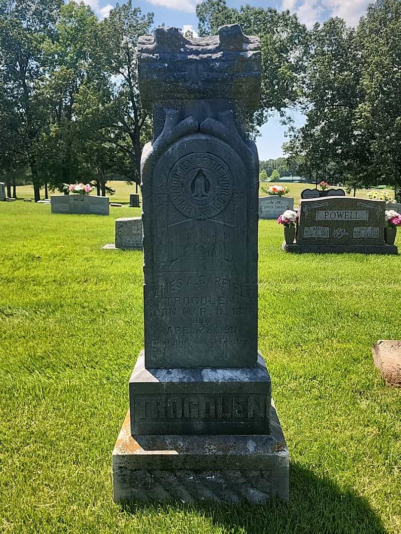 James A. Garfield Trogdlen's grave. Photo 1