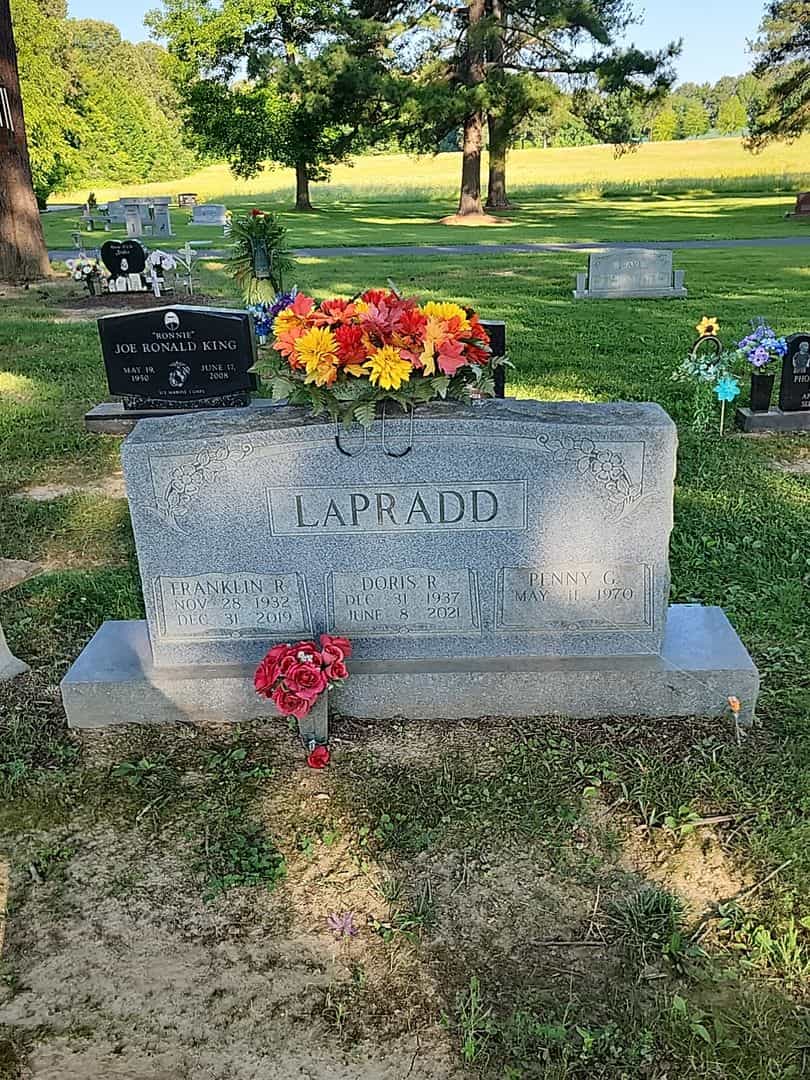 Franklin R. LaPradd's grave. Photo 1