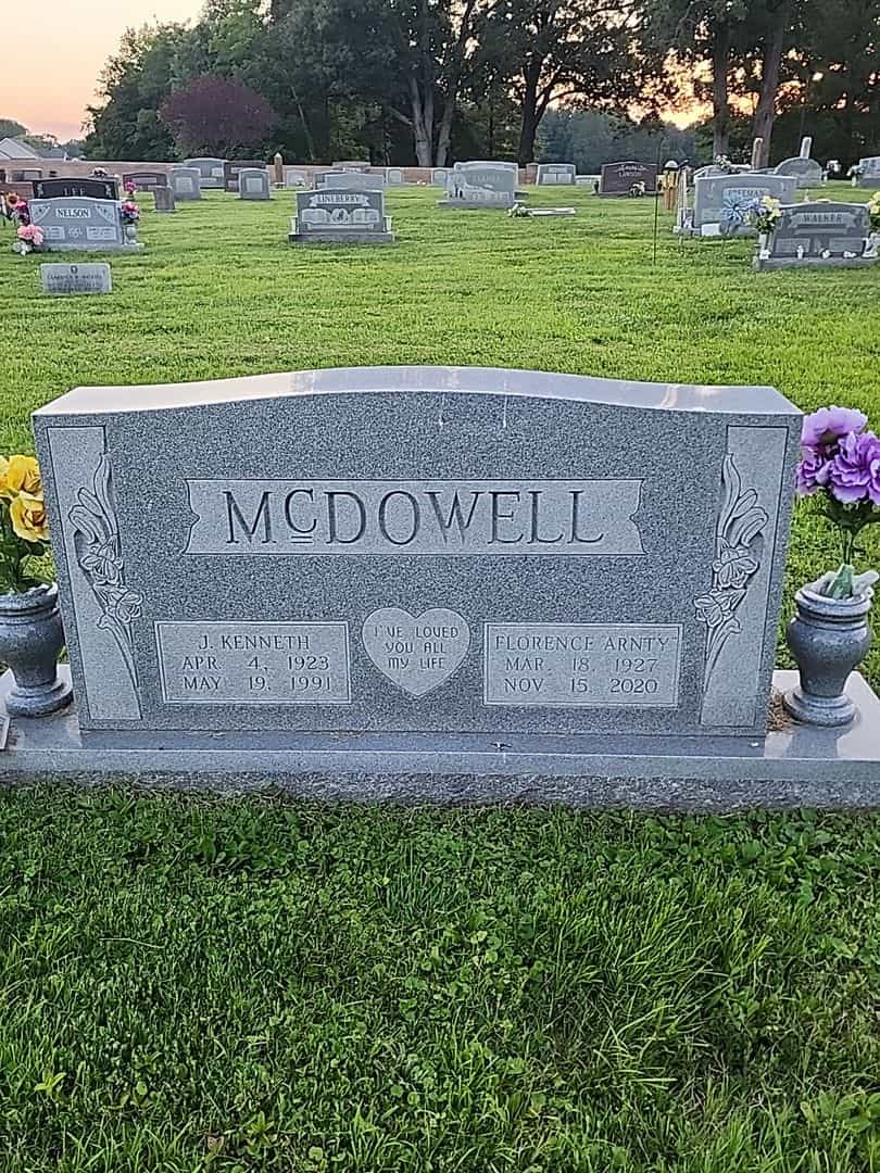 John Kenneth McDowell's grave. Photo 1