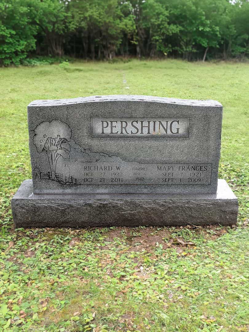 Mary Frances Pershing's grave. Photo 1