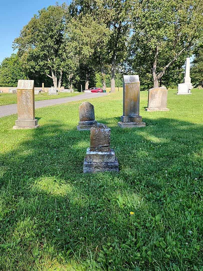 Tilla Goodloe's grave. Photo 2