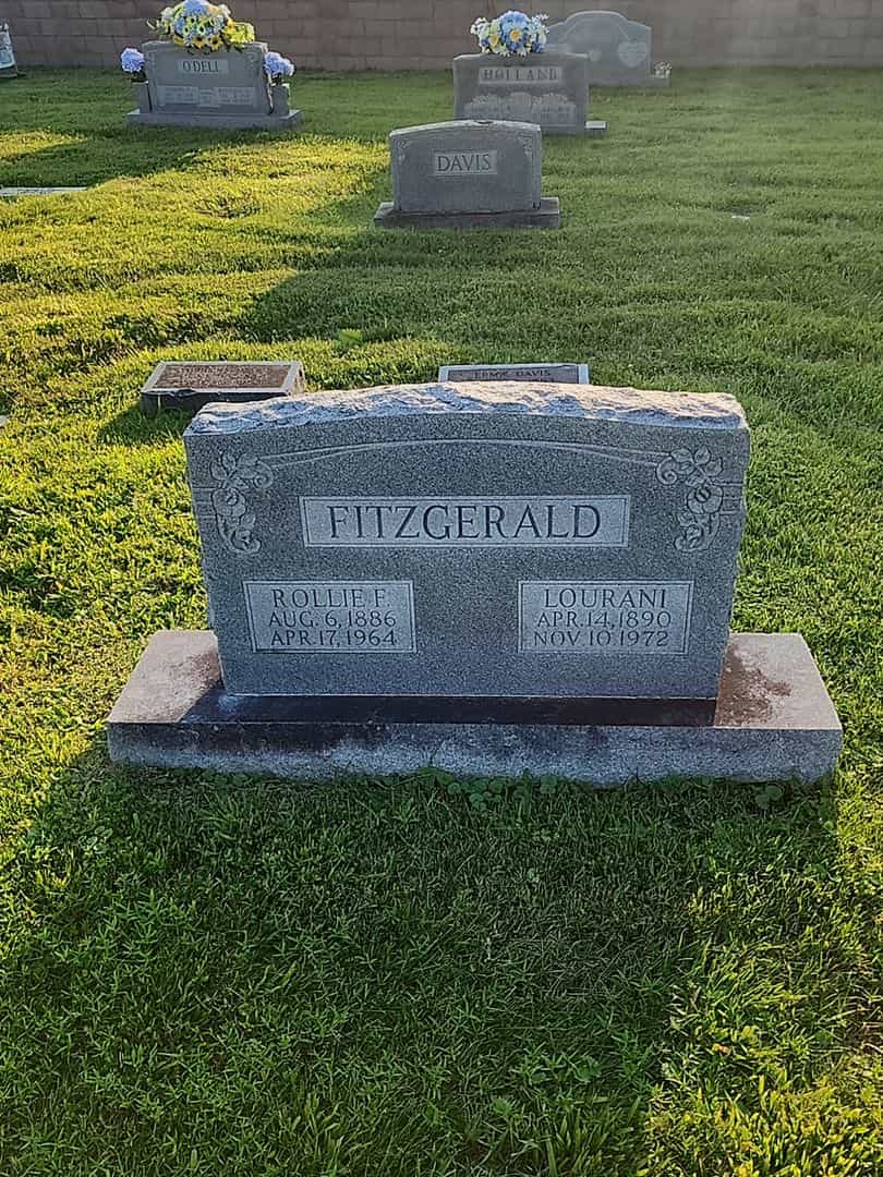 Rollie F. Fitzgerald's grave. Photo 1
