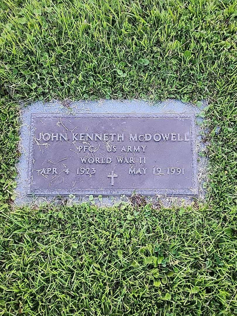 John Kenneth McDowell's grave. Photo 3