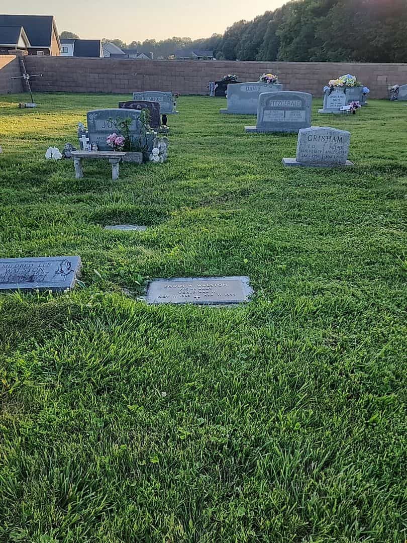 Edwin W. Walston's grave. Photo 2