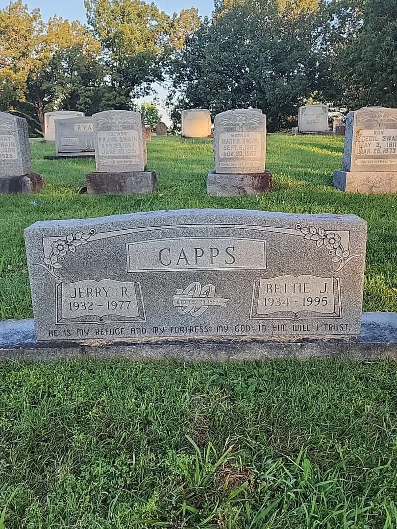Bettie J. Capps's grave. Photo 1