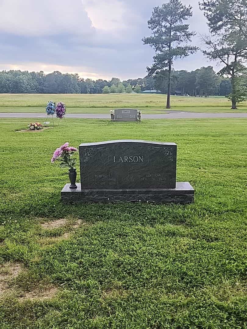 Robert J. "Bob" Larson's grave. Photo 2