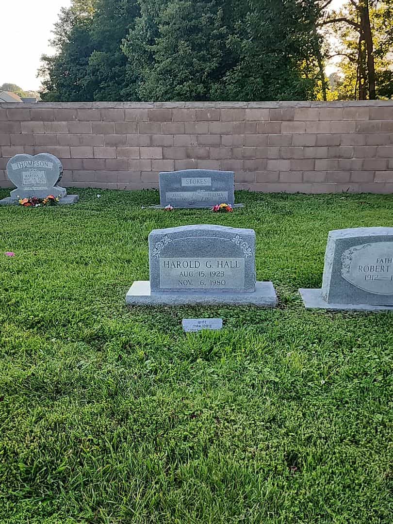 Harold G. Hall's grave. Photo 2