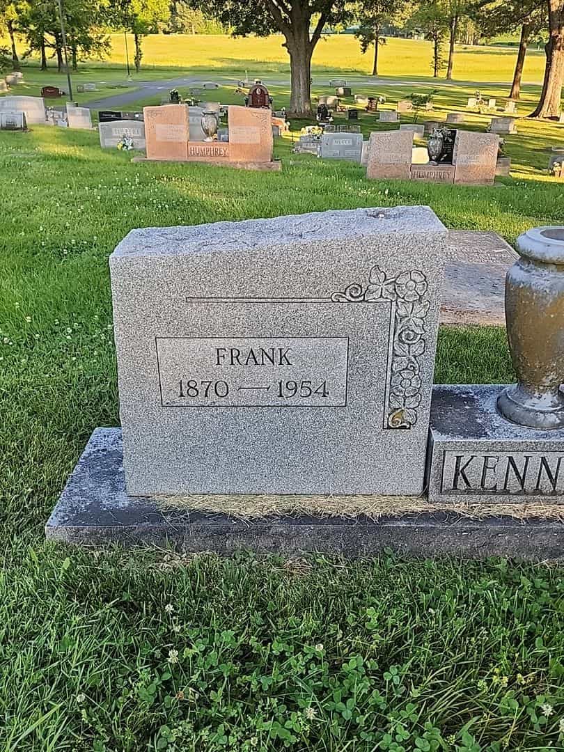 Frank Kennedy's grave. Photo 3