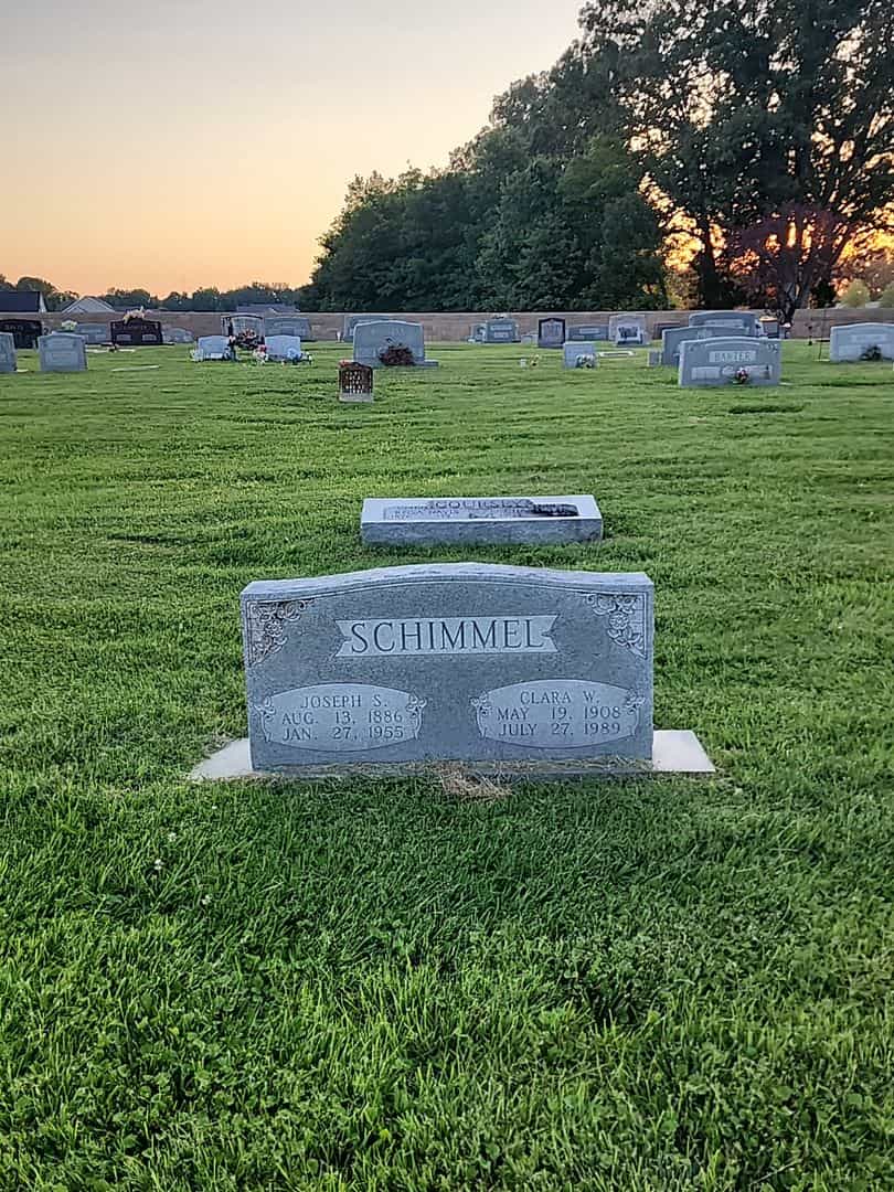 Clara W. Schimmel's grave. Photo 2