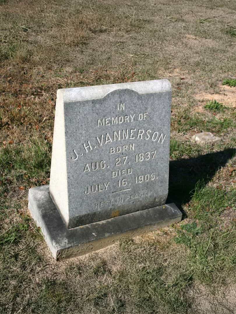 J. H. Vannerson's grave. Photo 1
