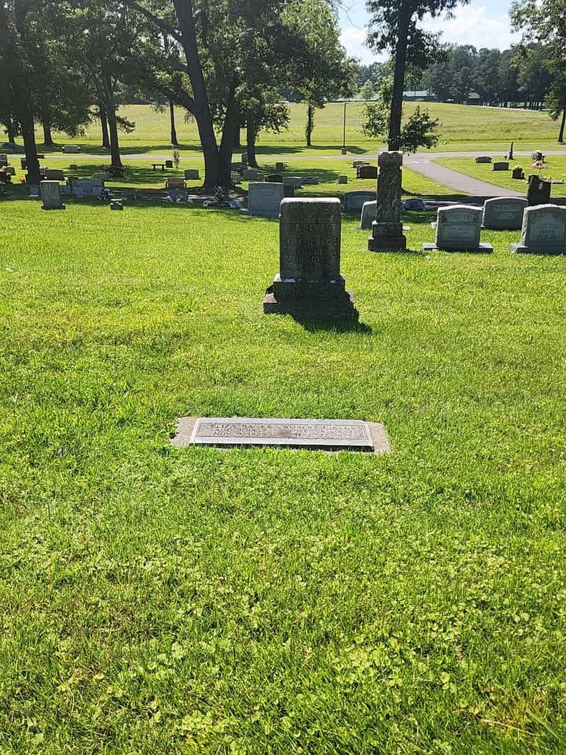 Robert E. Banks's grave. Photo 2