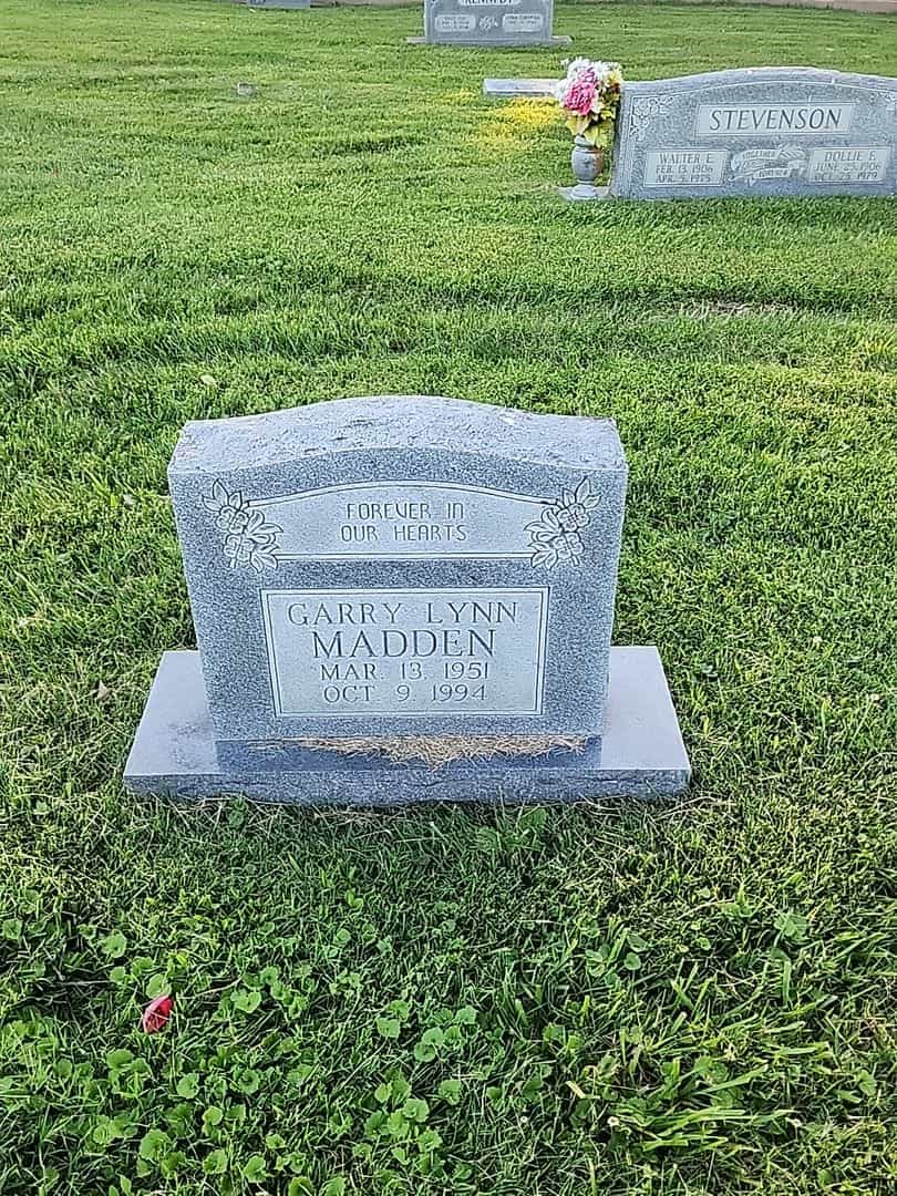 Garry Lynn Madden's grave. Photo 1