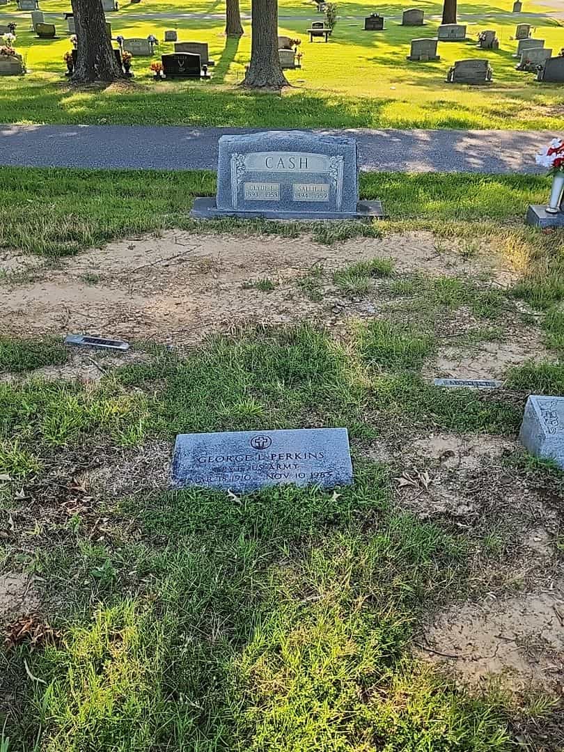 George L. Perkins's grave. Photo 2