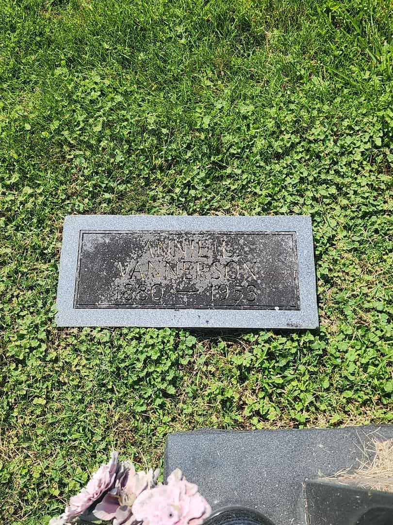 Annie L. Vannerson's grave. Photo 3