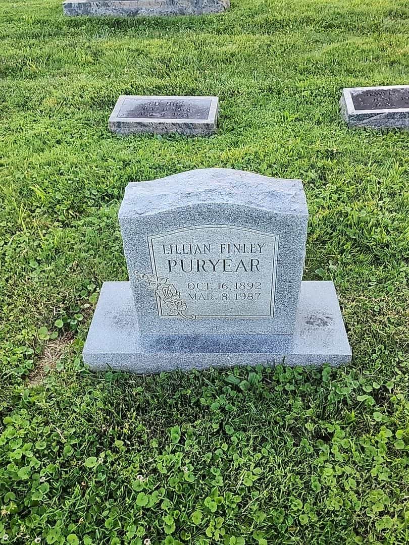 Lillian Finley Puryear's grave. Photo 1