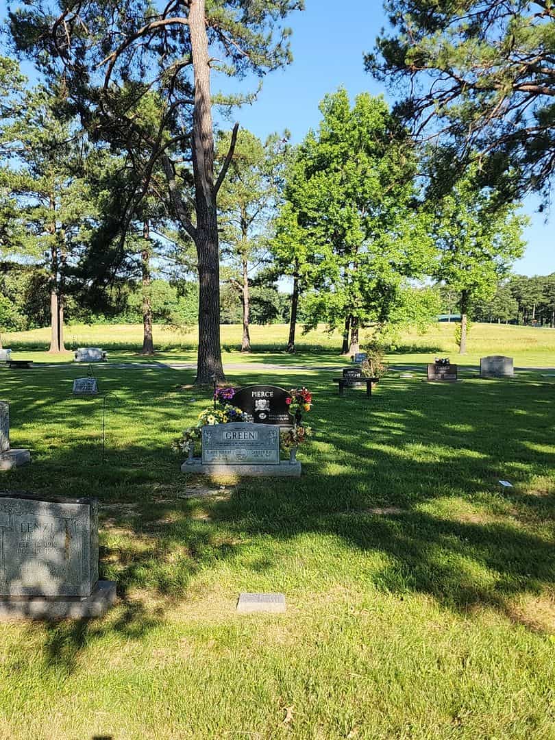 Ricky "Richey" Martin's grave. Photo 2