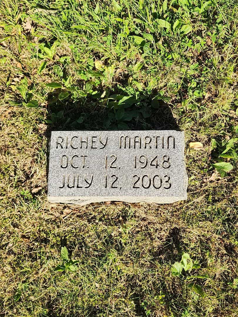 Ricky "Richey" Martin's grave. Photo 1