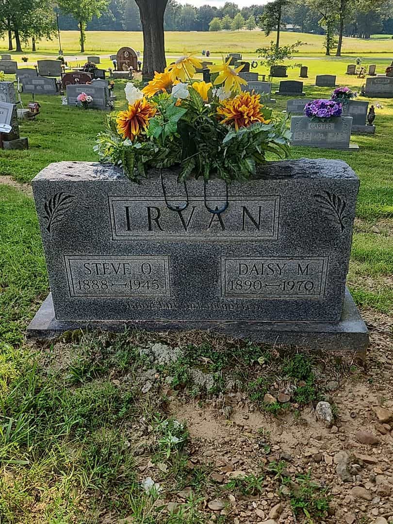 Steve O. Irvan's grave. Photo 1