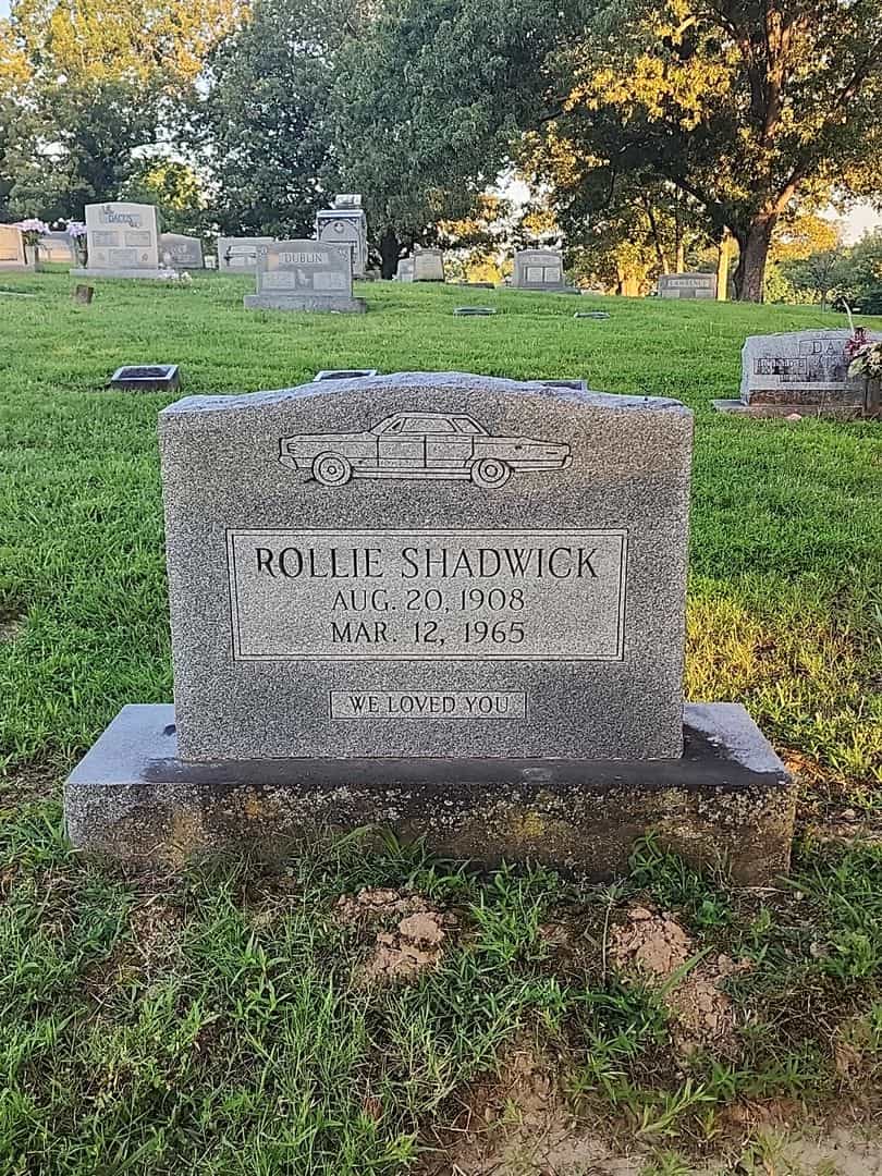 Rollie Shadwick's grave. Photo 1