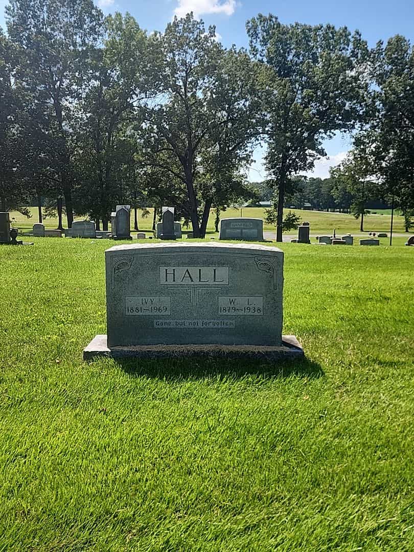 W. L. Hall's grave. Photo 2