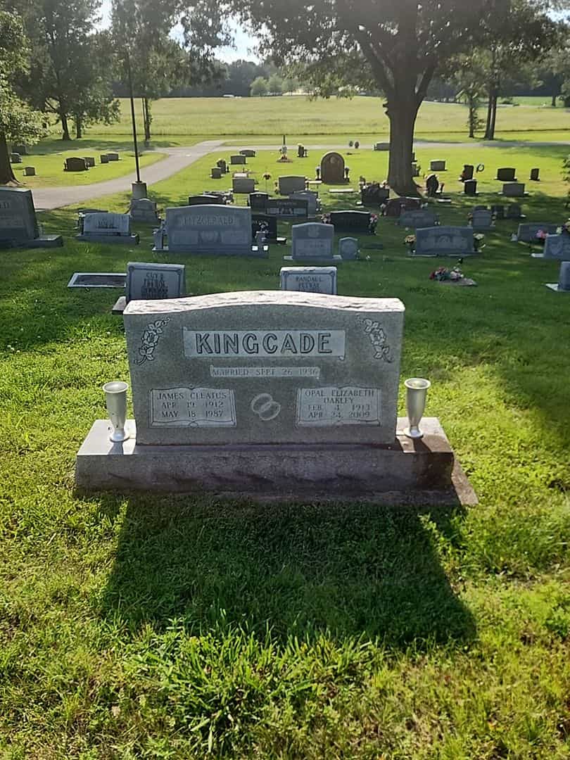 Opal Elizabeth Oakley Kingcade's grave. Photo 2