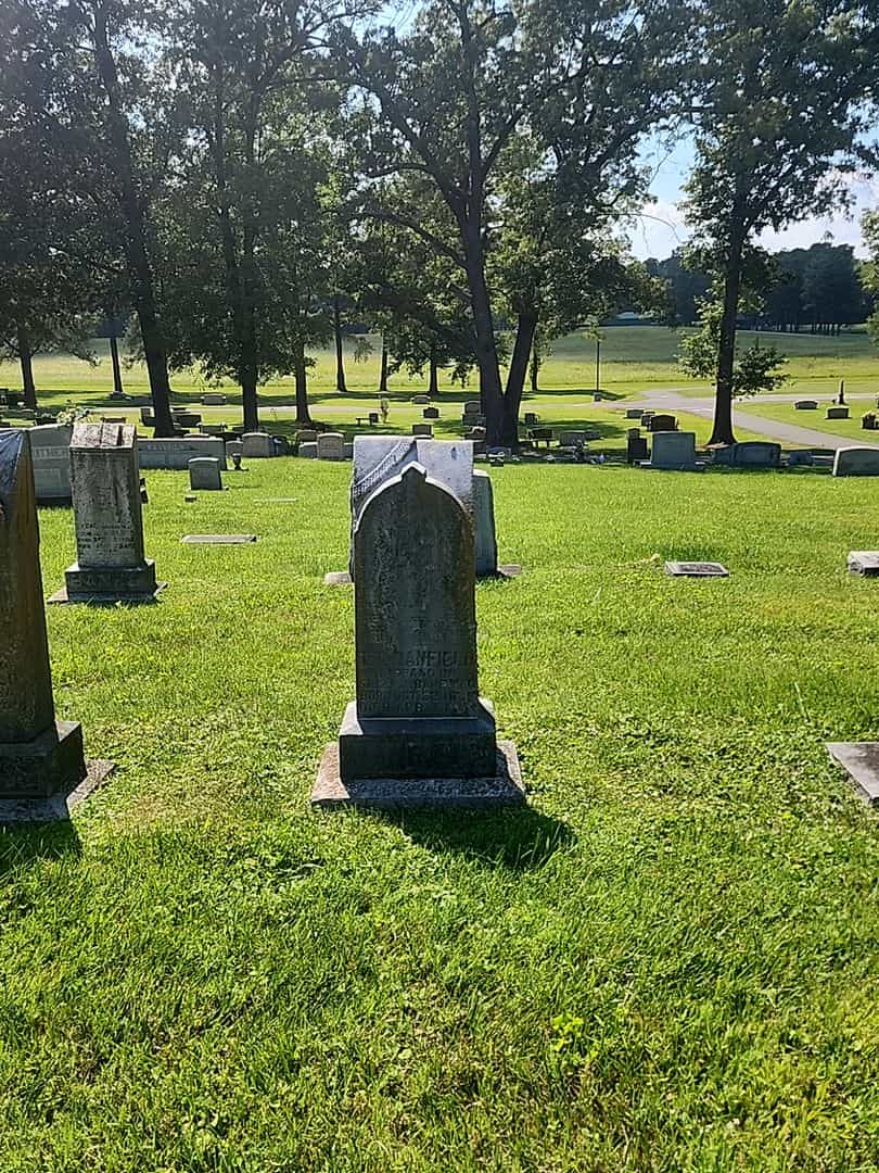 T. T. Banfield's grave. Photo 2