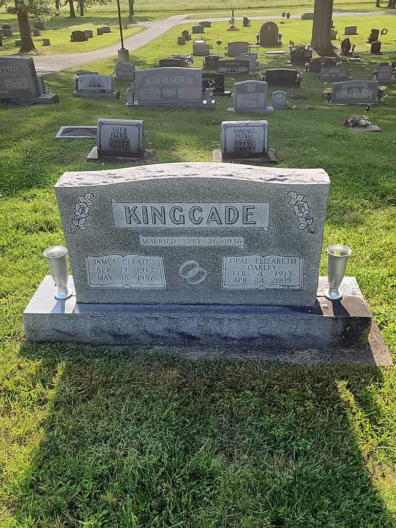 Opal Elizabeth Oakley Kingcade's grave. Photo 1