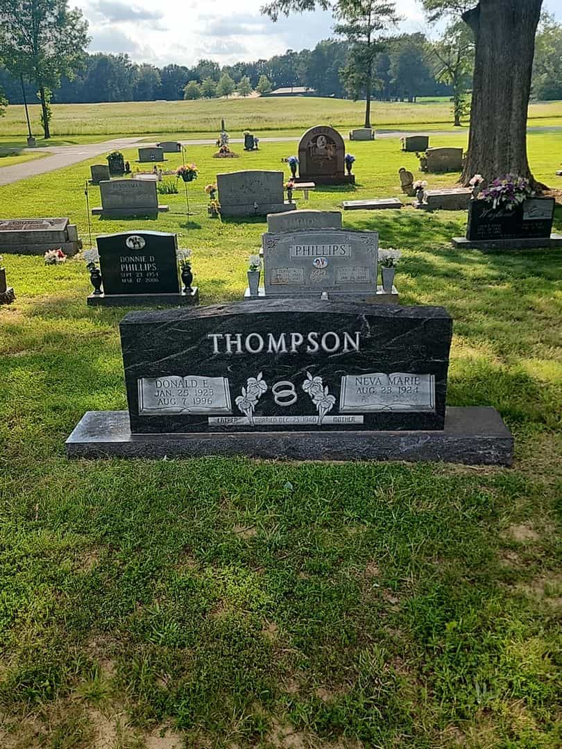 Neva Marie Thompson's grave. Photo 2