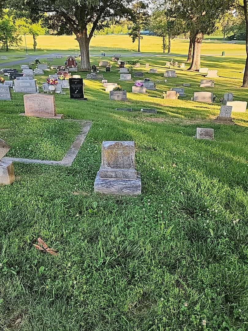 Andrew J. Barnes's grave. Photo 2