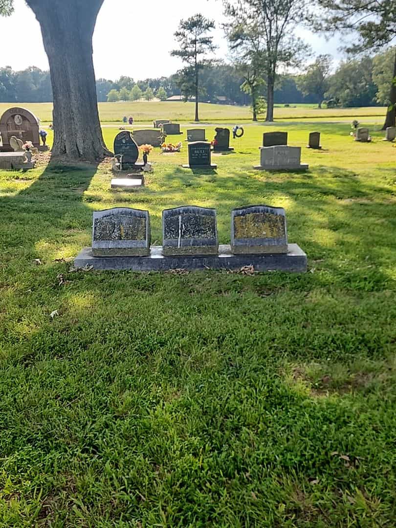 Josephine Taylor Foster's grave. Photo 2