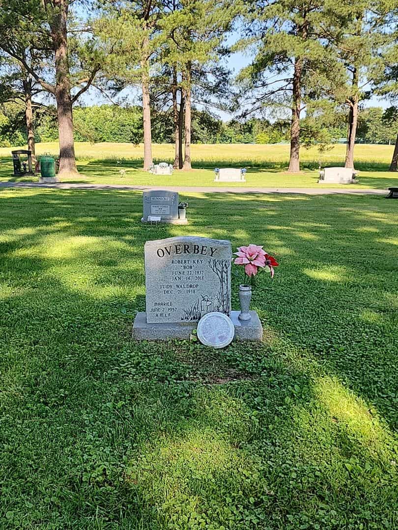 Robert Key "Bob" Overbey's grave. Photo 2