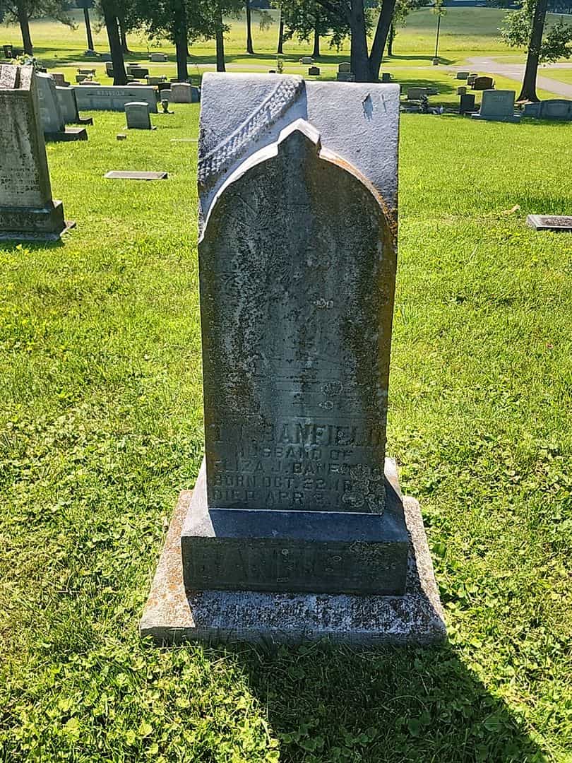 T. T. Banfield's grave. Photo 1