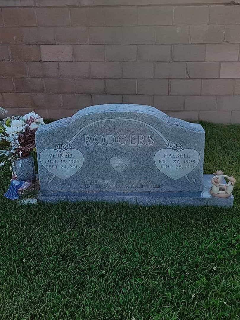Vernell Rodgers's grave. Photo 1